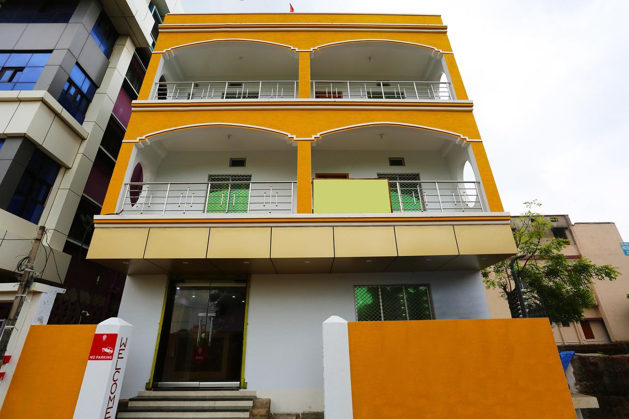 Krishna Residency Hotel Puri Zewnętrze zdjęcie